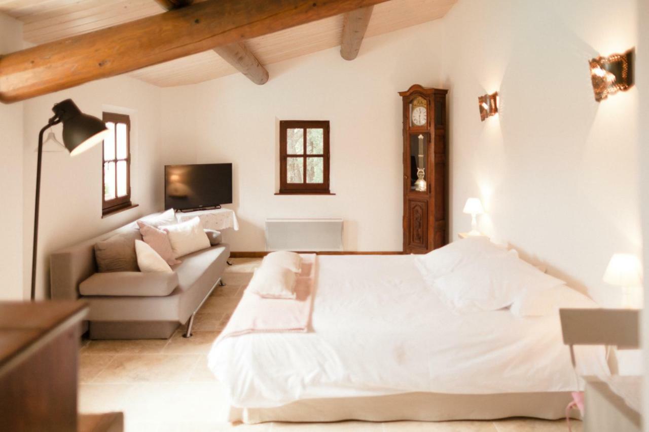 Provence Dodo Bed and Breakfast Villeneuve  Exteriör bild