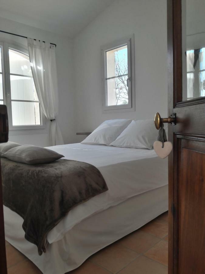 Provence Dodo Bed and Breakfast Villeneuve  Exteriör bild